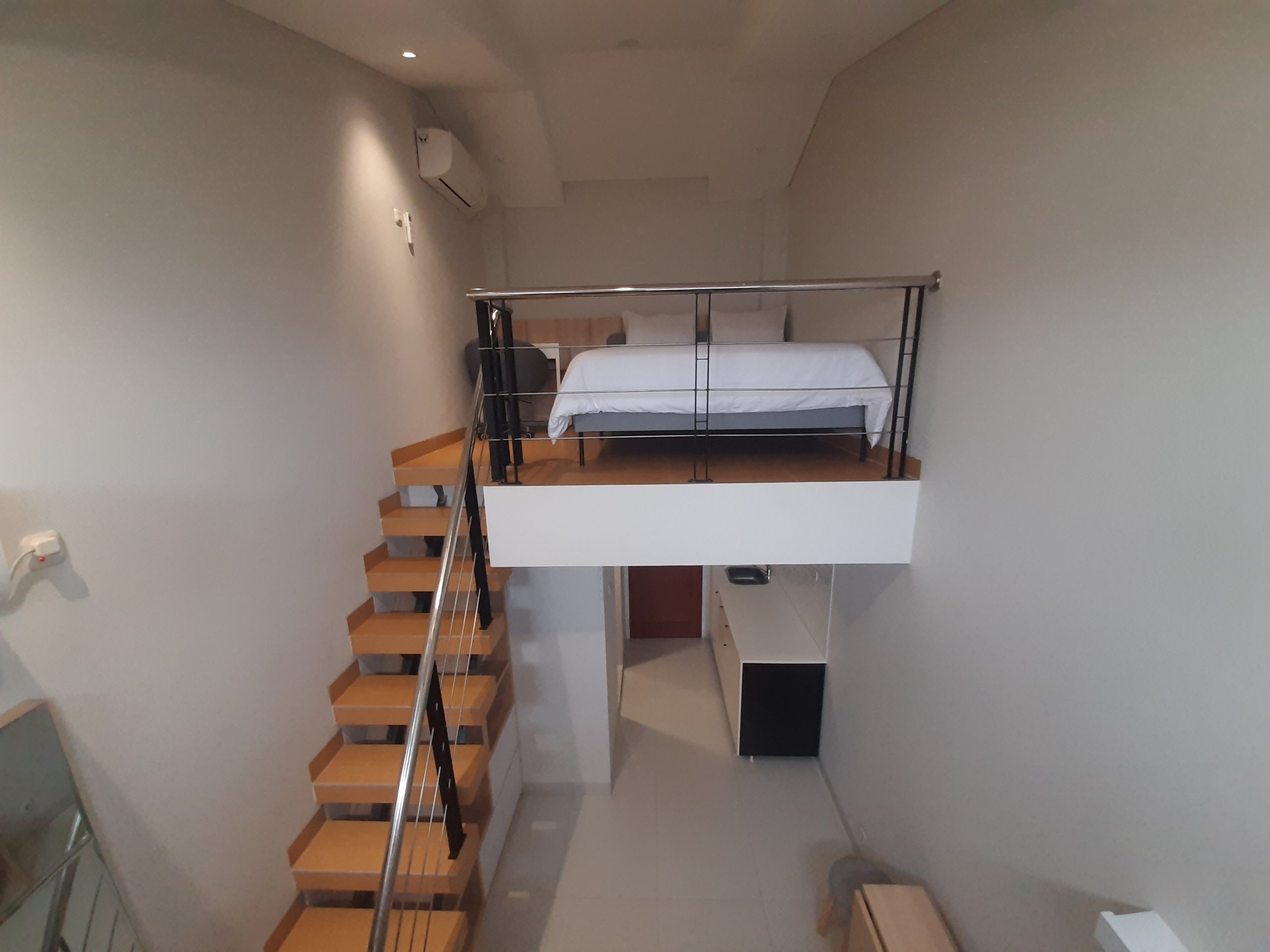 GHURFATI LIVING TEBET